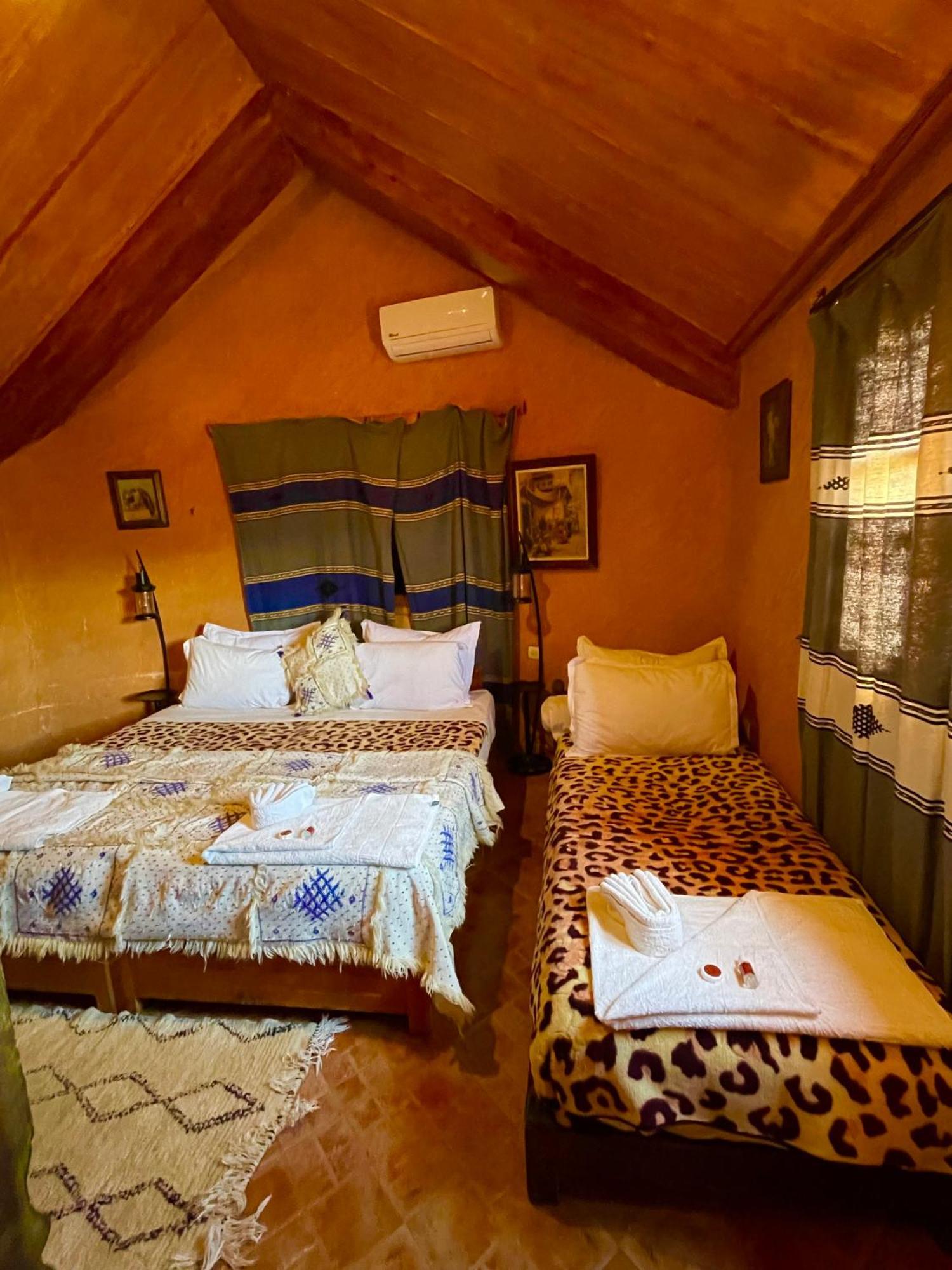 Ferme D'Hote La Vallee Azrou Exterior foto